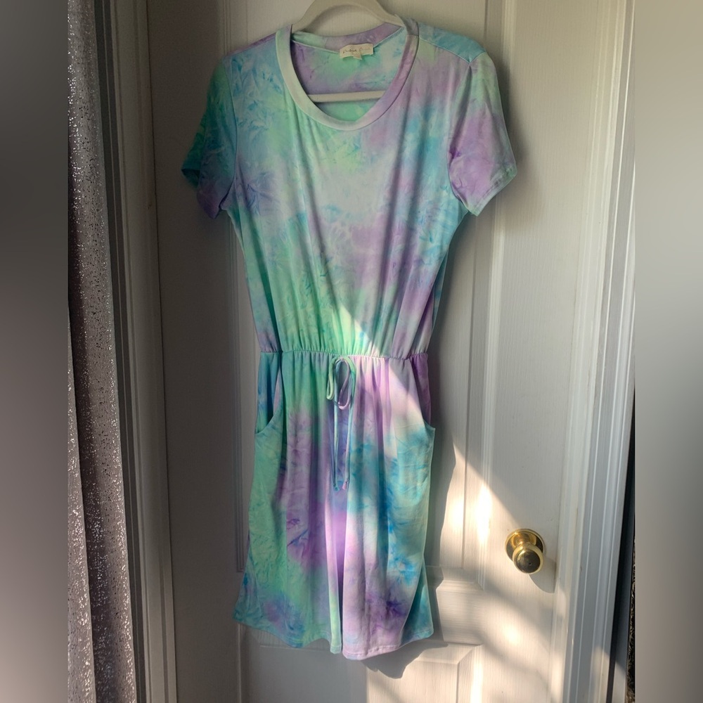 NWOT Modest Summer Tie Dye Dress